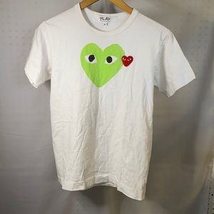 PLAY comme des garçons double heart t-shirt size medium